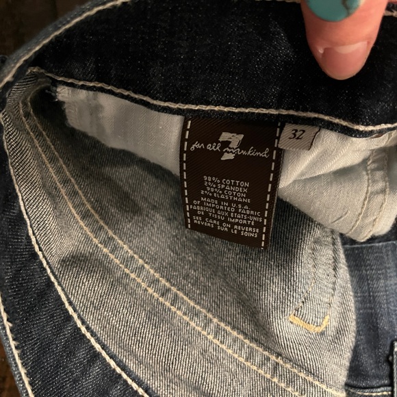 32/30 bought and didn’t fit. They are not stretchy would most likely fit 28-29. - Picture 2 of 3